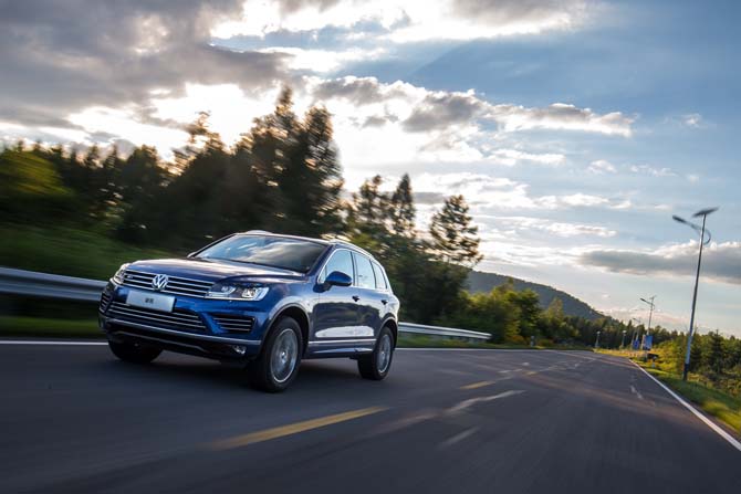 1.���ڽ�������;��2017��