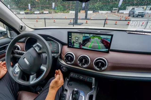 动力安全全面提升 WEY VV6品牌智能挑战赛