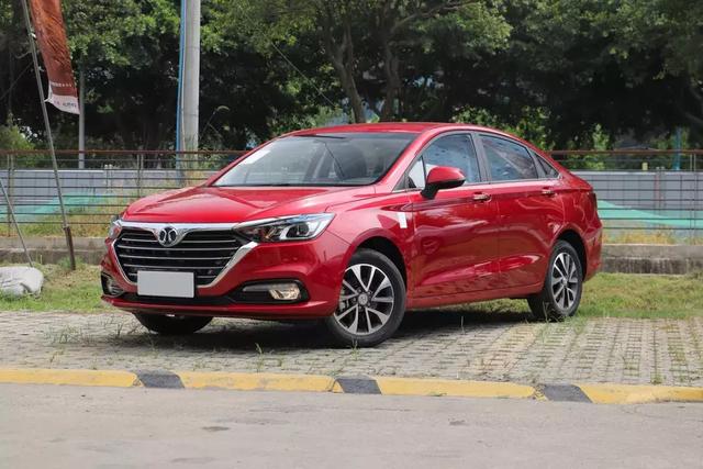 10万元预算,想买一台省油的国产轿车,这四款帮到你