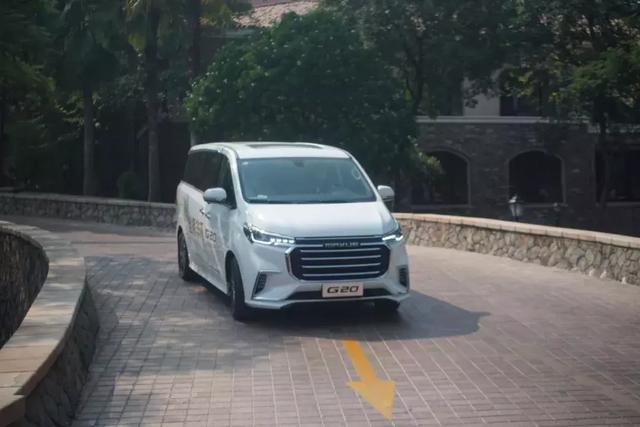 舒适程度完爆埃尔法!试驾上汽MAXUS G20