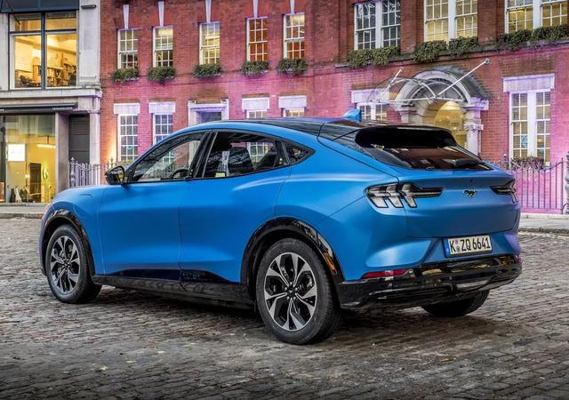 北美、欧洲都上市了!就等明年国内引入“福特Mustang Mach-E”