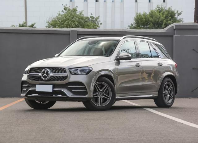 50.98��Ԫ���۵ķ��мң���һ����ֵ��ӵ�У�