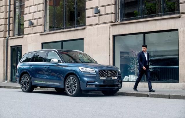 50.98��Ԫ���۵ķ��мң���һ����ֵ��ӵ�У�