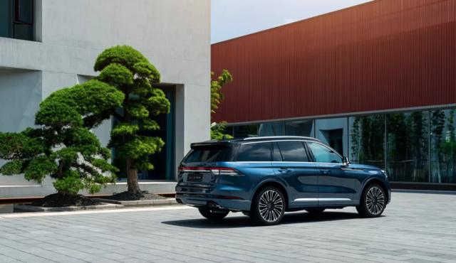 50.98��Ԫ���۵ķ��мң���һ����ֵ��ӵ�У�