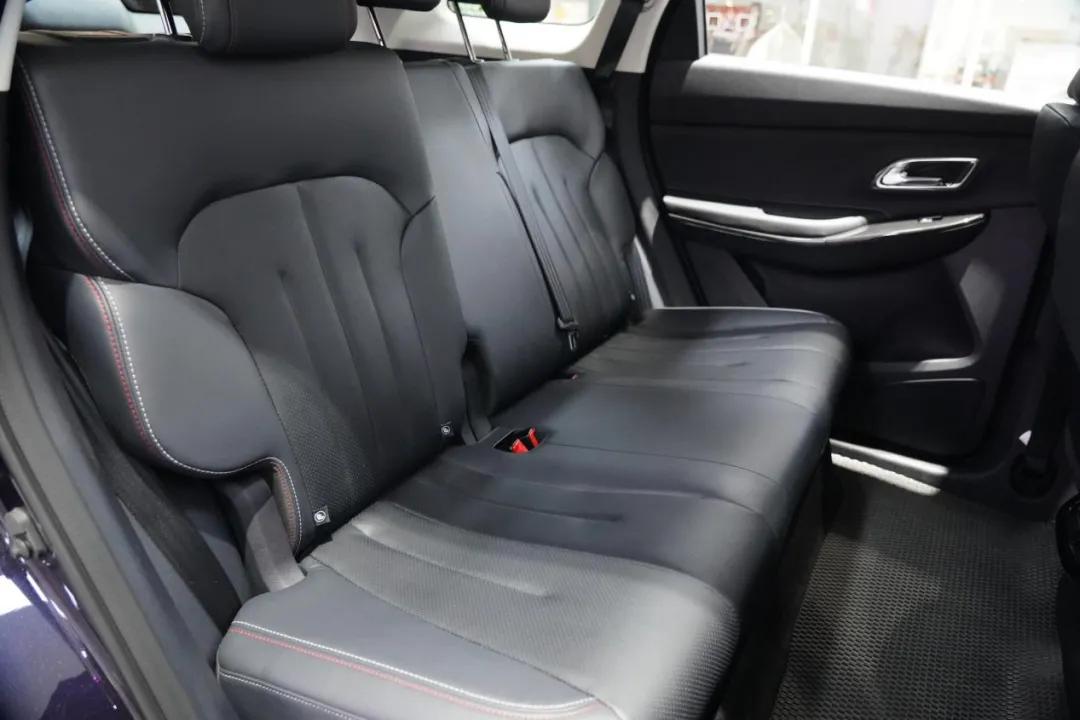 想买紧凑型SUV？看看长安欧尚X7“手动豪华和自动尊享”