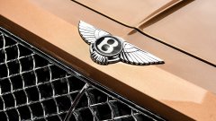 Ѱ��ʥ�� ������ԽBentayga����֮��