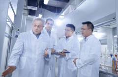 ��������԰�ƶ������������Ƚ�