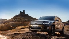 �۳�˿·��SUV���߱�ɫ ;��˿��֮·����ʽ����