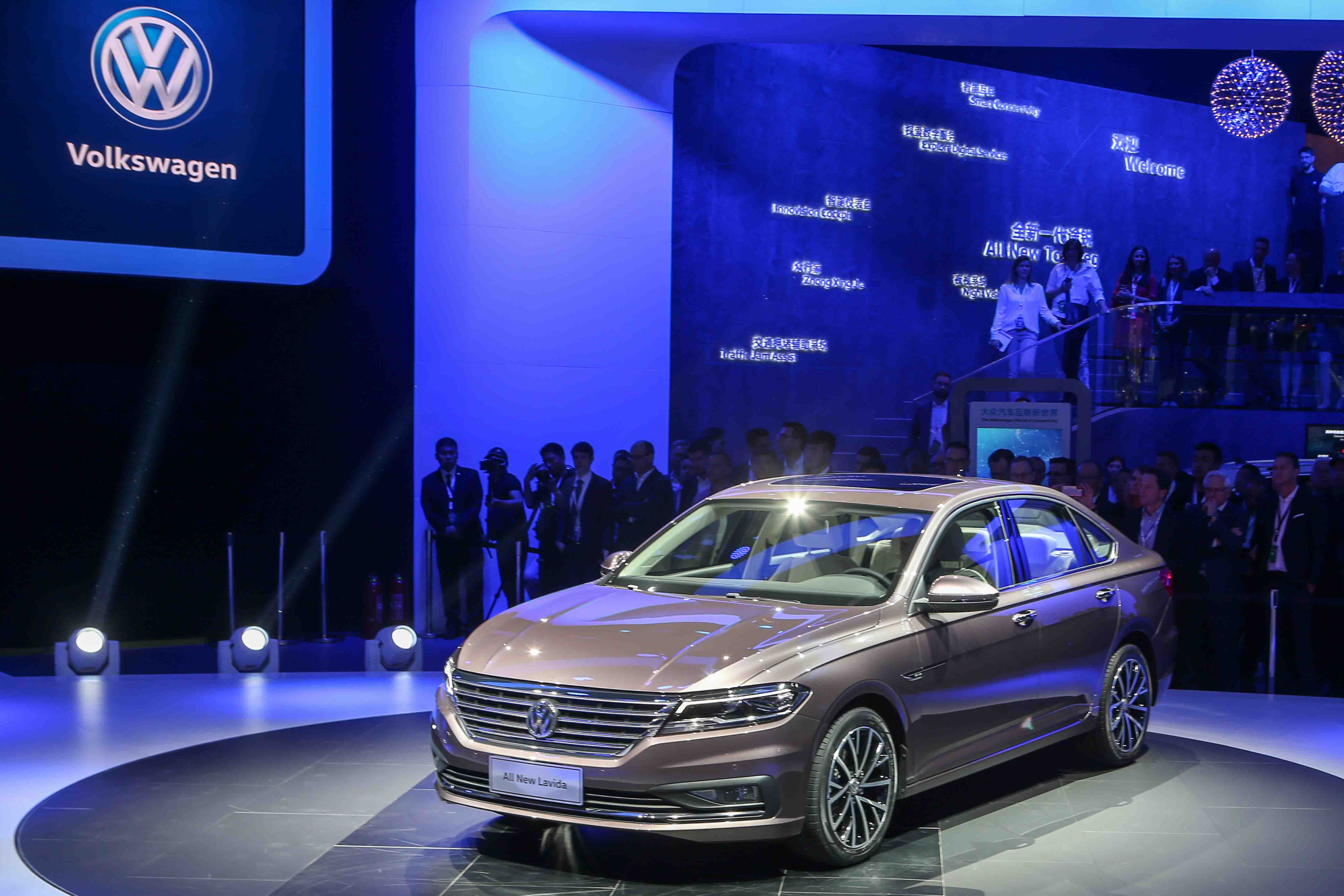 vizzion是大众汽车品牌纯电动i.d.家族中的新旗舰车型.