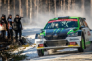 <b>˹´FABIA R5 evoѸΪ˹´FABIA Rally2 evo</b>