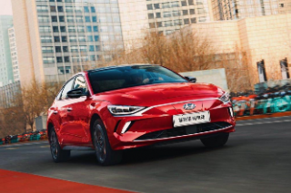 <b>����������3������ ��˹�����綯�������߲�����</b>