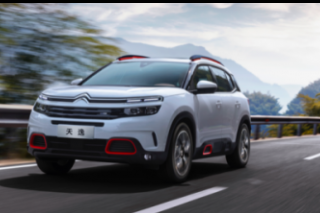 <b>�����пյķ�ʽ��ƣ����������ݶ��ش���</b>