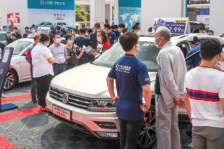 <b>�����������и�Լ�ݡ���׷��400̨����������Դ��</b>