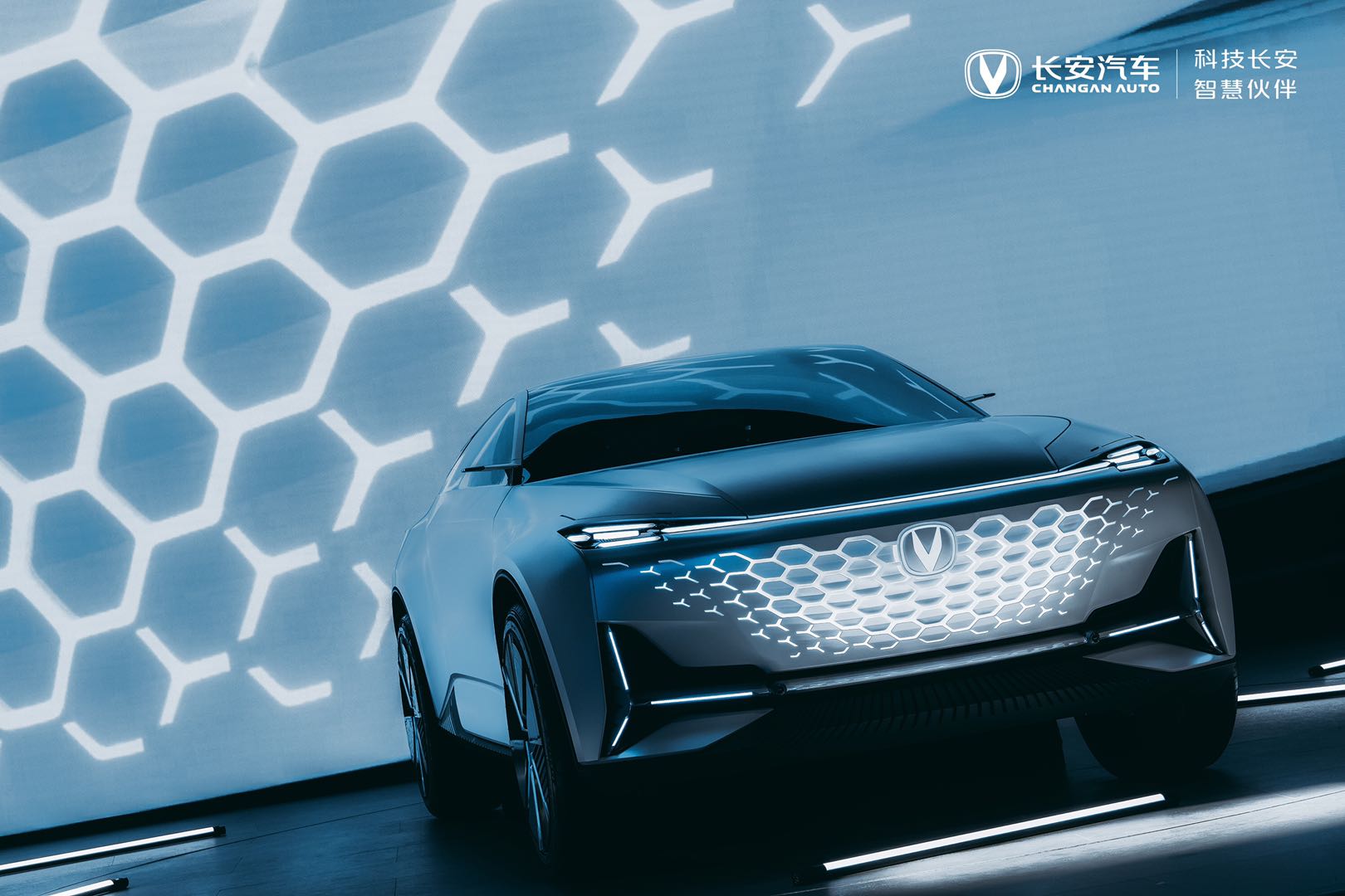 什么是新科技智慧美学？长安携概念车Vision-V于北京车展W4馆为你现场演绎