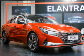 <b>�����������򣬵��ߴ����������м�����ƾʲô��</b>