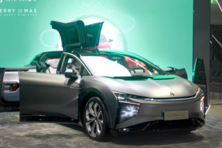 <b>�ߺ�HiPhi X NTչ���Ŷ���ȫ��Ψһ���Ű����ⴥ�Ƽ������ͷ�</b>